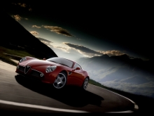 Alfa Romeo 8C رقابت (2)
